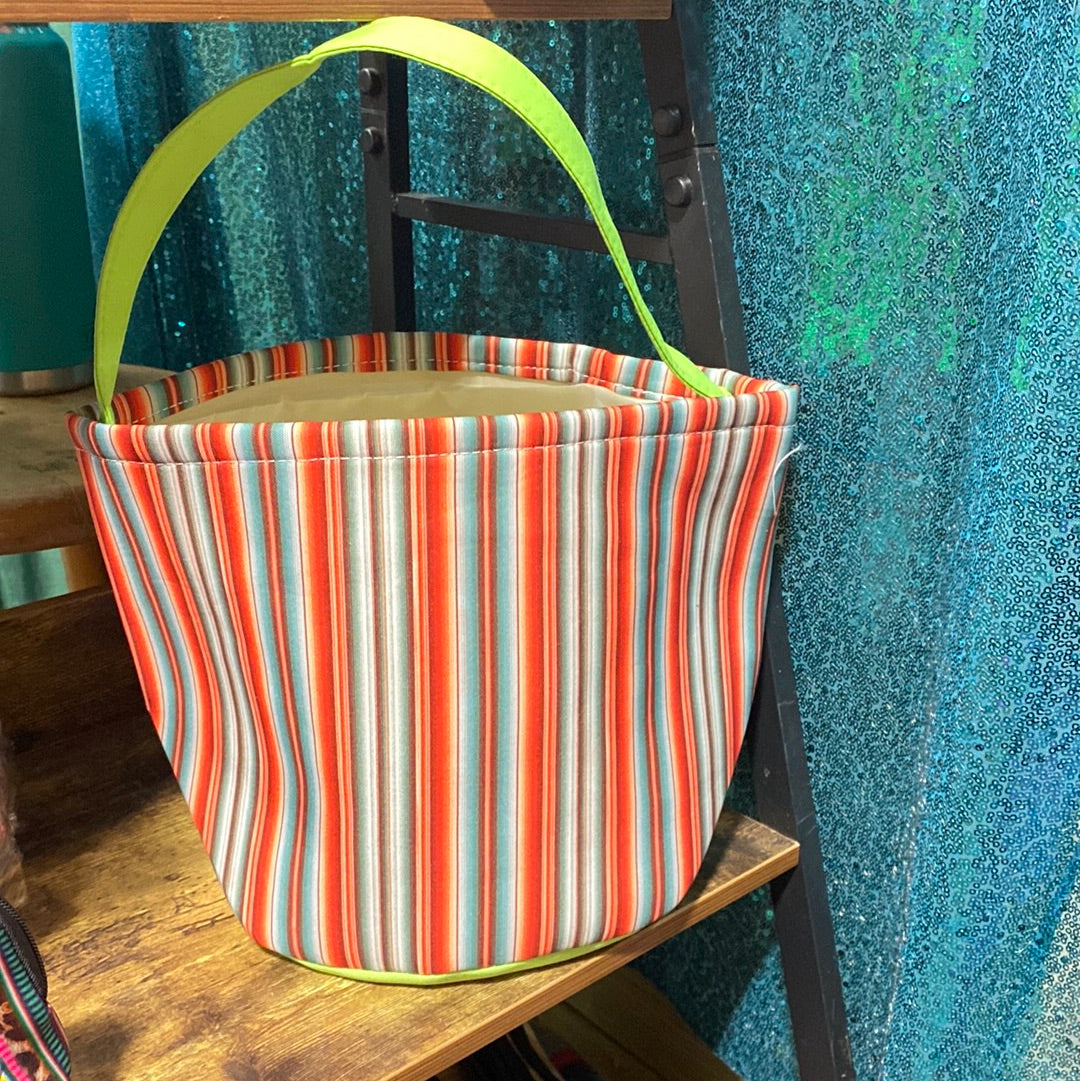 SERAPE CANDY BUCKET