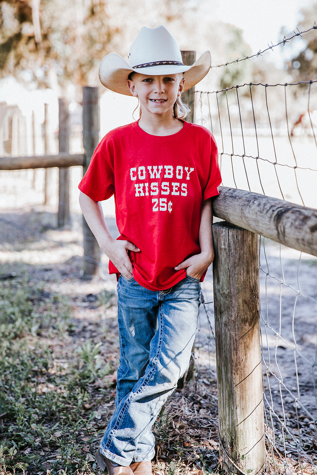 COWBOY KISSES TEE